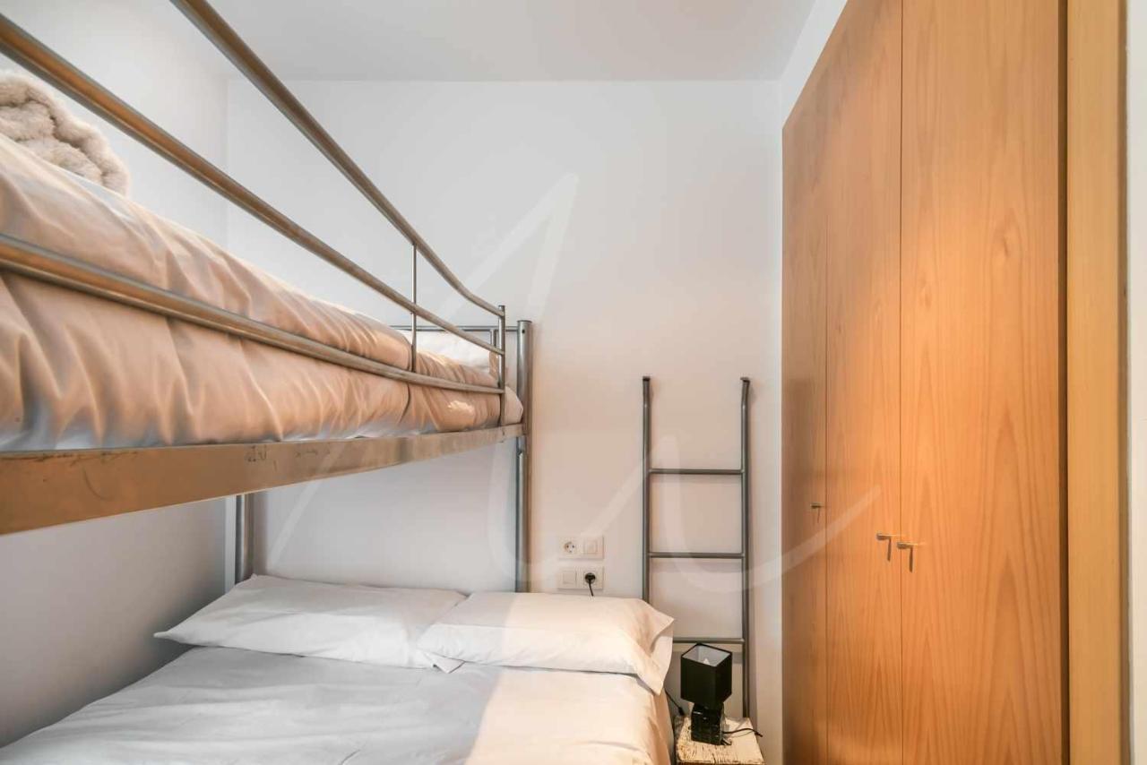 Aneu By Seamount Rentals Valencia D'Aneu Экстерьер фото